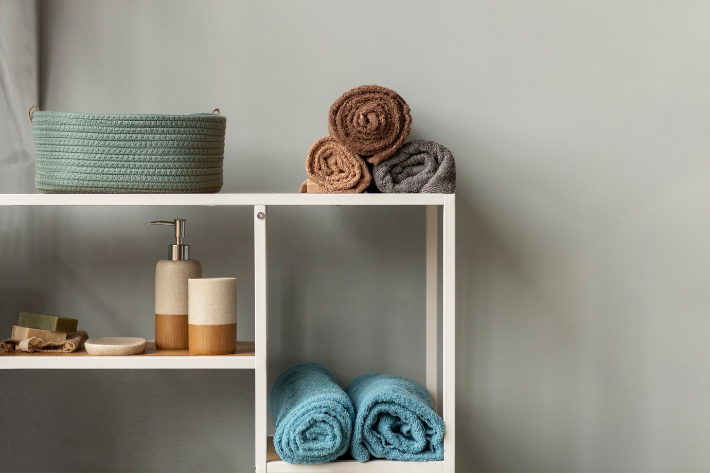 Smart Storage In Bathrooms